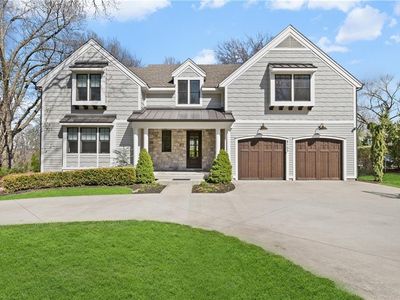 8909 Lee Blvd, Leawood, KS, 66206