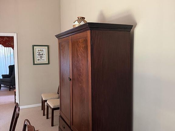 2nd image of 211 Columbia Ave