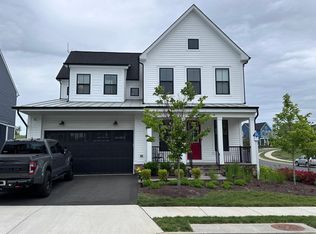 25537 Byrnes Crossing Dr, Chantilly, VA 20152