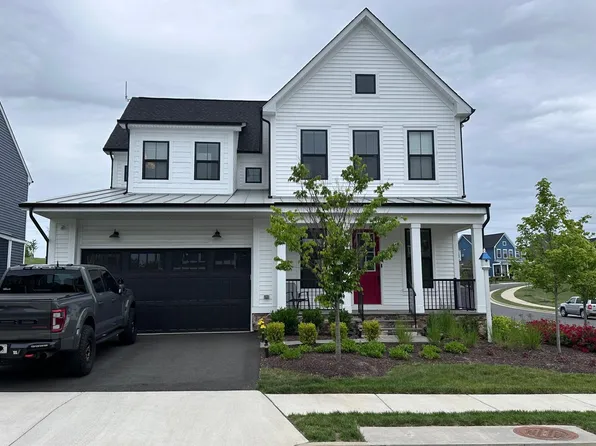 25537 Byrnes Crossing Dr, Chantilly, VA 20152