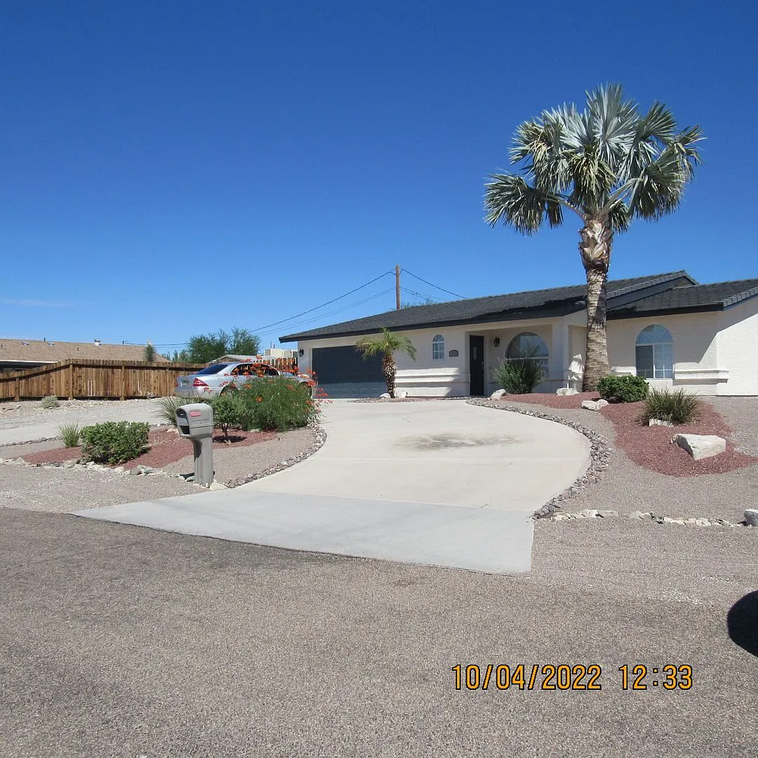 3 bedroom 2 bath pool home — Photo 1