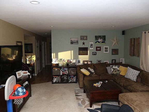 4th image of 7142 Impala Dr