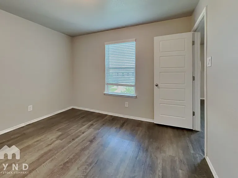 246 Savage St — Photo 15