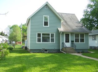 111 W Ash St, Fairbury, IL 61739