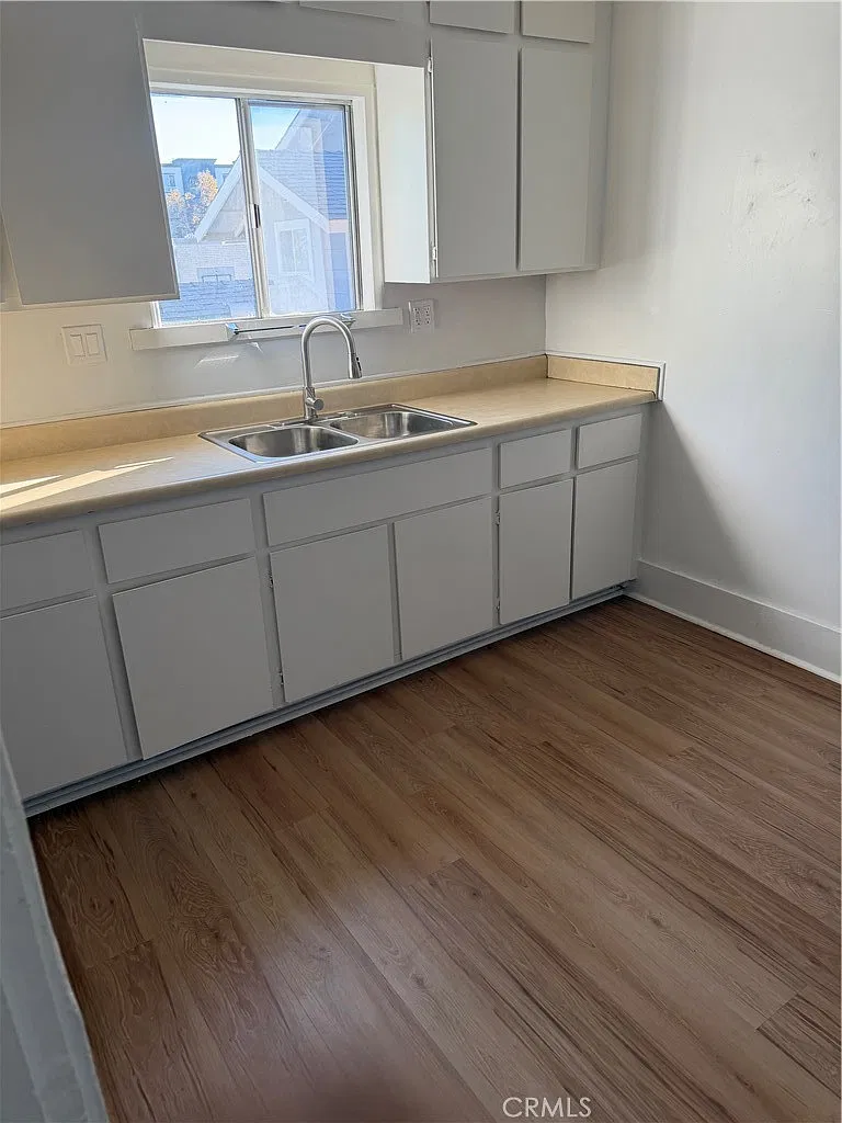 1 bed, 300 sqft, $1,800 — Photo 4