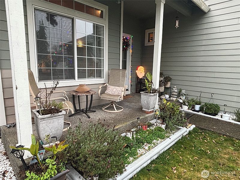 2nd image of 4705 Blueberry Court SE