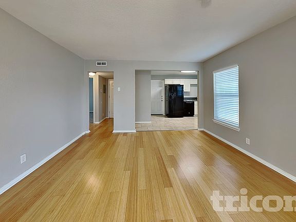 2nd image of 706 Olney Dr