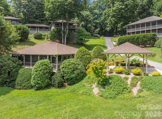 323 Hawks Crest Dr, Waynesville, NC 28786