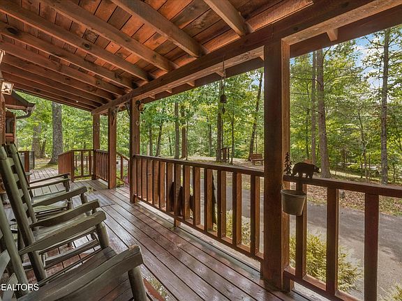 4th image of 2308 Hidden Mountain Rd