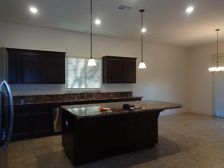 2140 Cling Dr — Photo 8