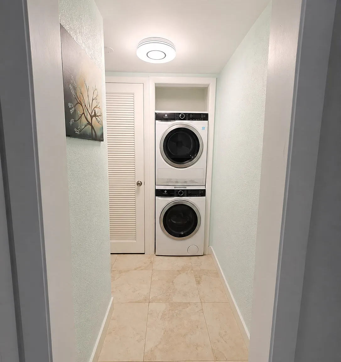 1 bed, 1.5 bath, 702 sqft, $1,950 — Photo 4