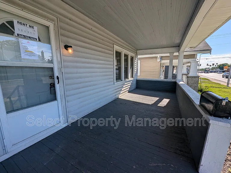 430 W State Blvd — Photo 3