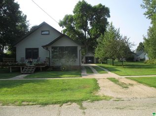 306 Fletcher Ave, Archer, IA 51231