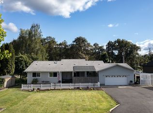 200 Rivershore Dr, Roseburg, OR 97470