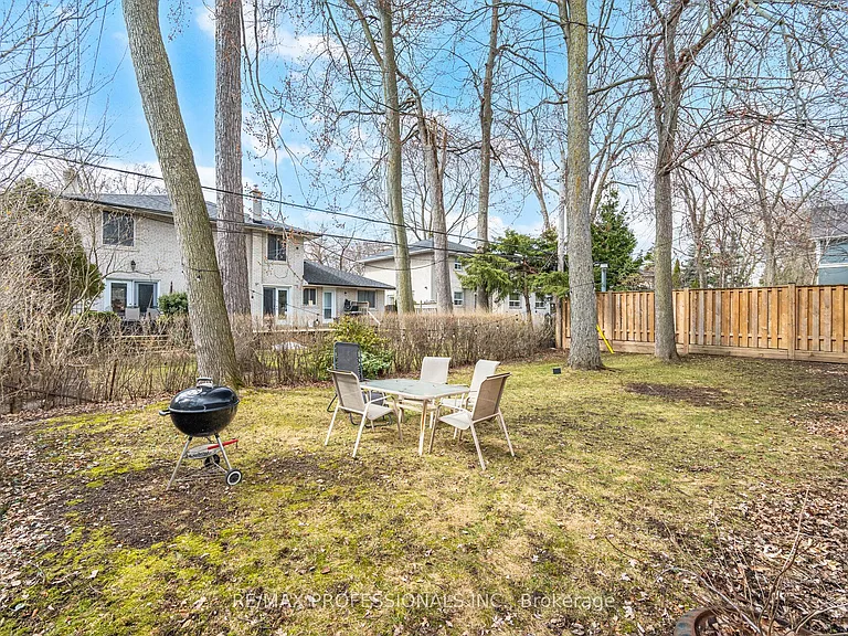10 Boxwood Rd — Photo 22