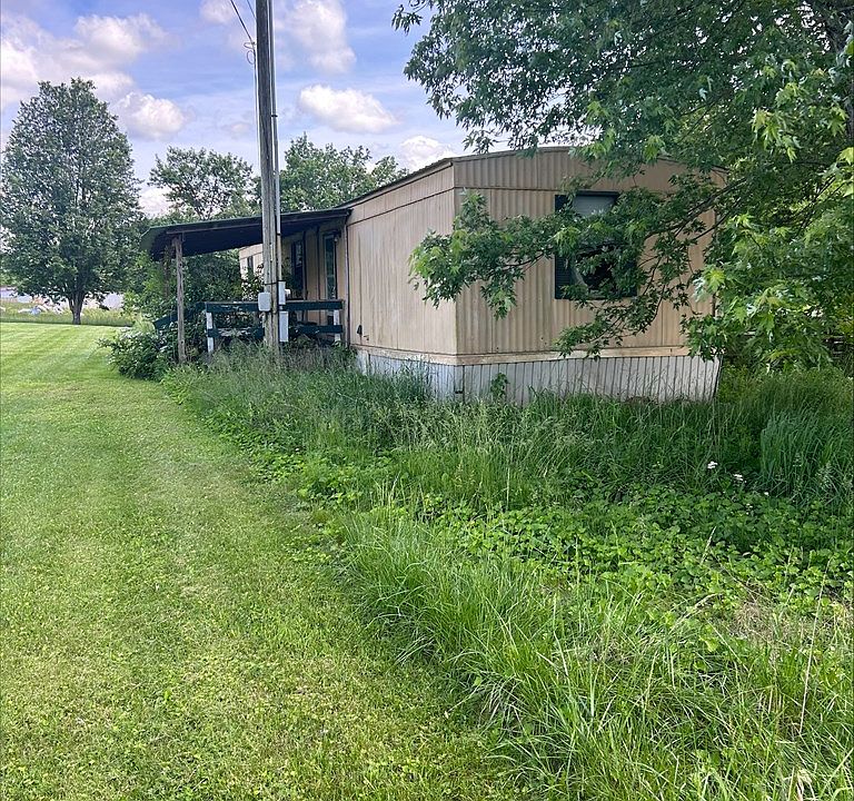 2nd image of 551 Limbo Ln