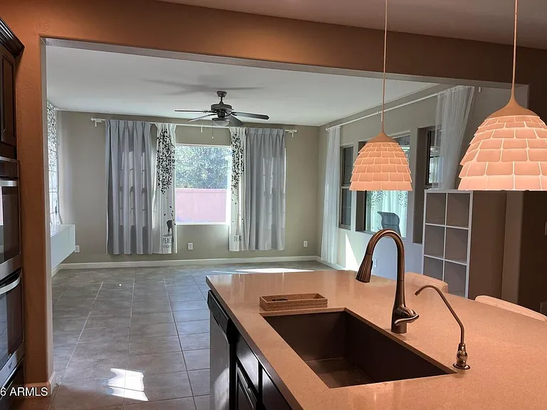 1965 W Grand Canyon Dr — Photo 4