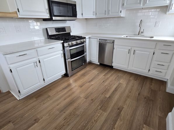 226 W Marshall Rd
