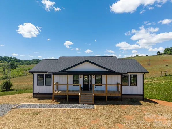 33 Pilgrims Path Ln, Alexander, NC 28701