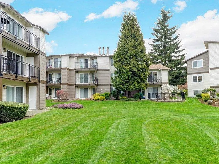 12617 NE 130th Way #A101 — Photo 15