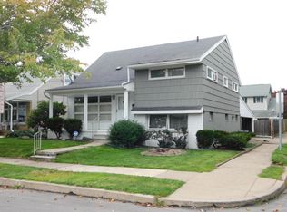 810 Woodland Dr, Kingston, PA 18704
