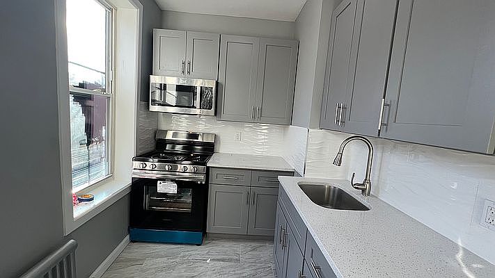 1st image of 1800 Saint Johns Pl #3