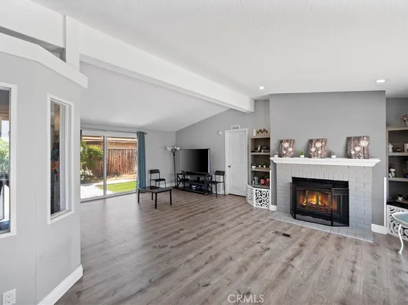 31912 Cinnabar Ln, Castaic, CA 91384