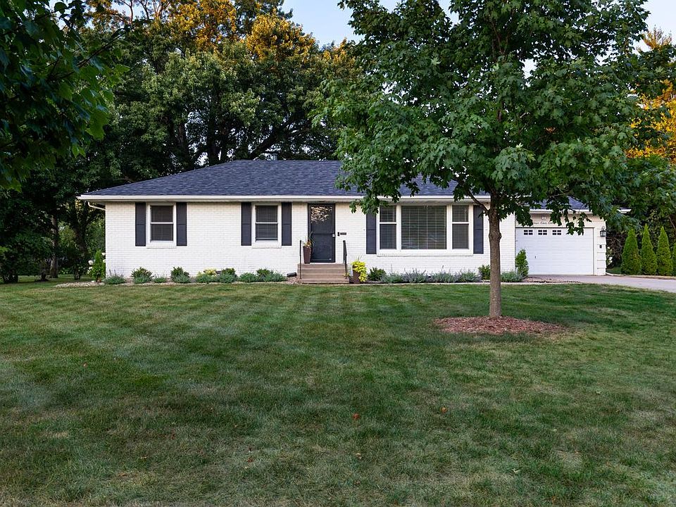 1st image of 411 Hazel Ln