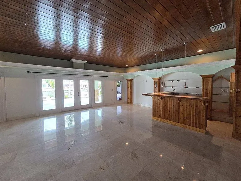 3927 E Eden Roc Cir — Photo 6