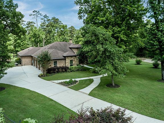 4th image of 1236 Trailwood Estates Dr