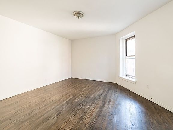 5th image of 234 W 13th St APT 33