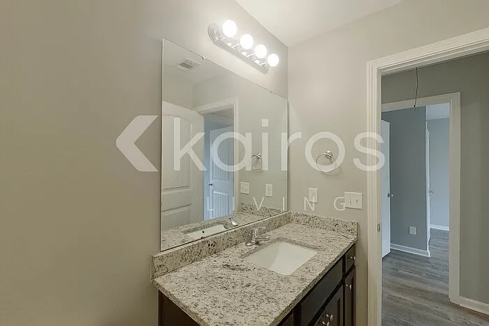 109 Saint Matthew Way — Photo 17