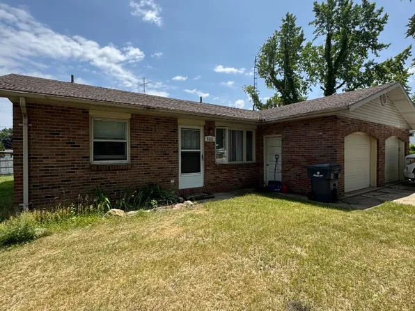 5111 Cleveland Ave #5111, Stevensville, MI 49127