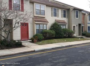 3 Amherst Ct, Aberdeen, NJ 07747