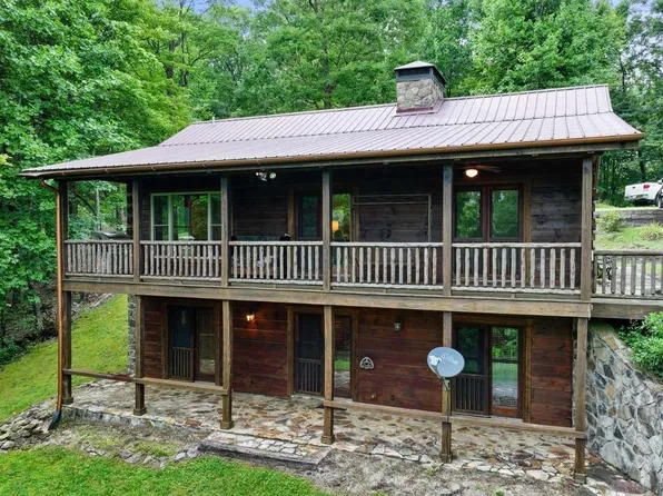 142 Abercrombie Rd, Suches, GA 30572