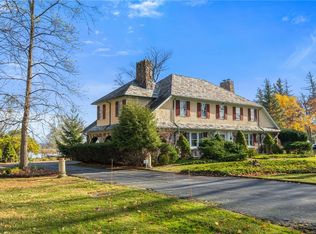 1015 Lochland Rd, Geneva, NY 14456