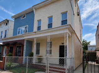 8832 75th St, Jamaica, NY 11421