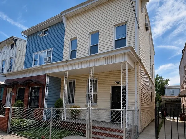 8832 75th St, Jamaica, NY 11421