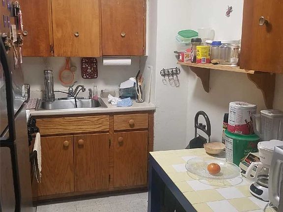 4th image of 83-30 Vietor Ave #710