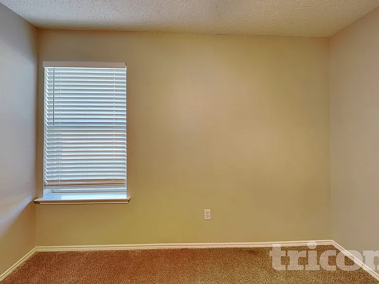2520 Ensenada Ln — Photo 12