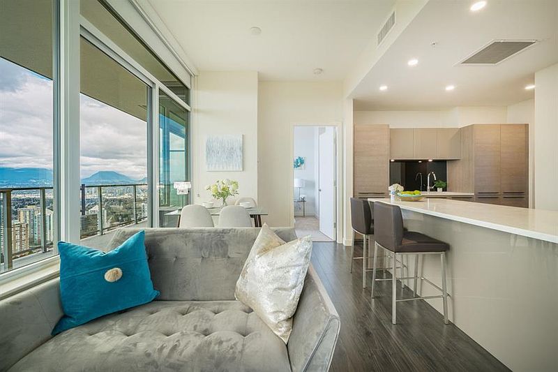 Burnaby Apartment for rent - 2 Bedrooms — photo 16