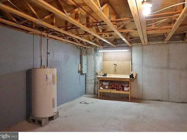 206 S Snowdon Ct — Photo 14