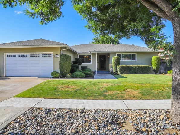 2063 E Burlingame Ave, Fresno, CA 93710