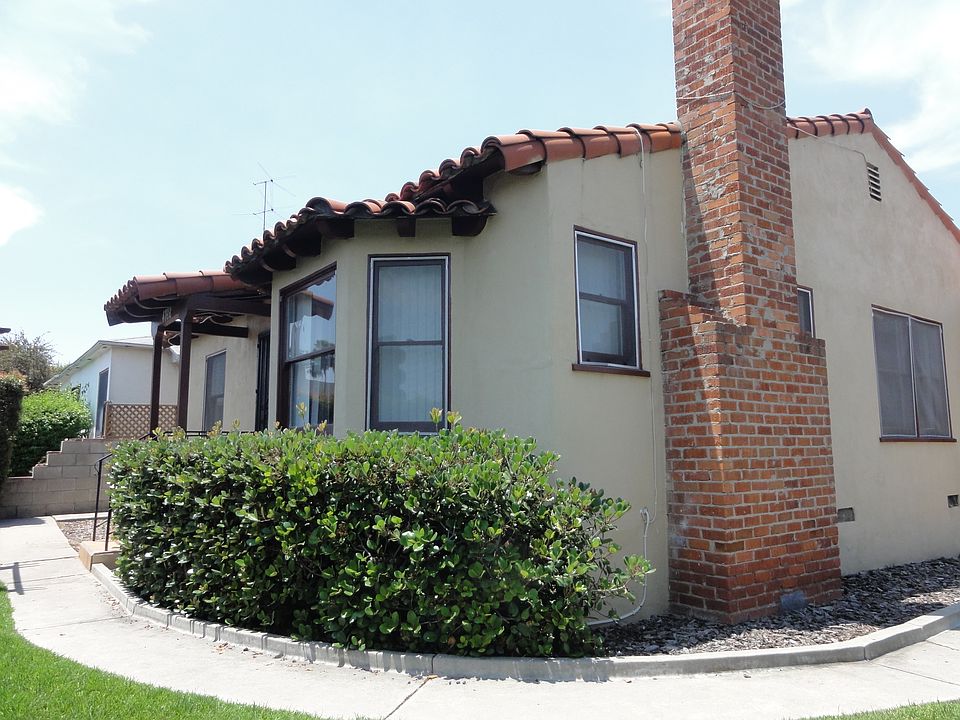 1st image of 4788 College Ave #90