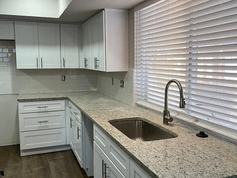 3410 Columbia Cir — Photo 2