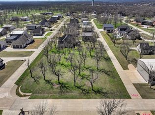 3013 Skyhawk Dr, Granbury, TX 76049