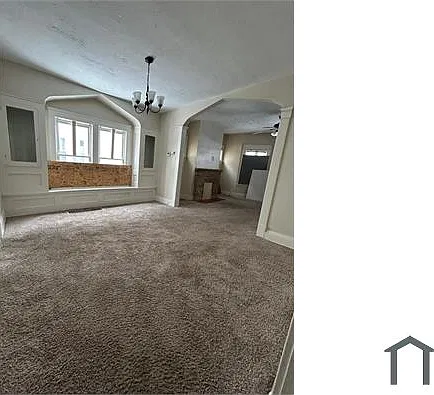 3 bed, $1,600 — Photo 2