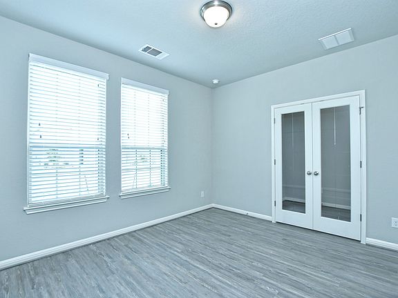 4th image of 13114 Shoreline Dr