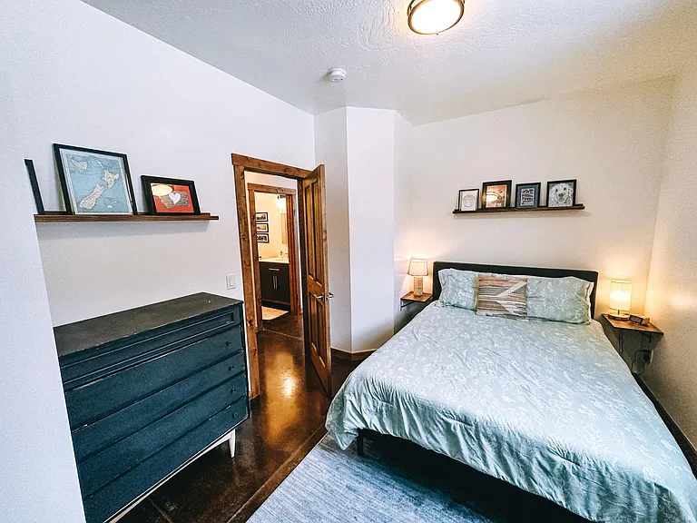 518 Iowa Ave #1 — Photo 3