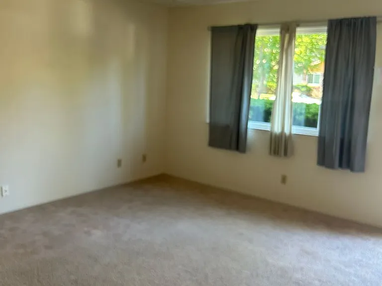 2842 Bidwell St — Photo 2